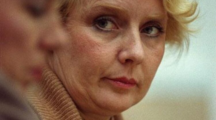 How Kim Broderick Testified In Opposition To Her Murderous Mom Betty Broderick